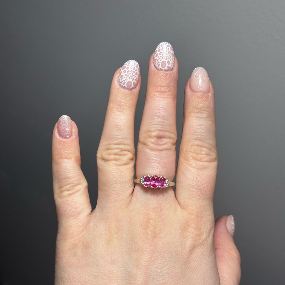 9K Gold Natural Bright Pink Sapphires Ring, $1495 APPRAISED, size 6 - Picture 9 of 11